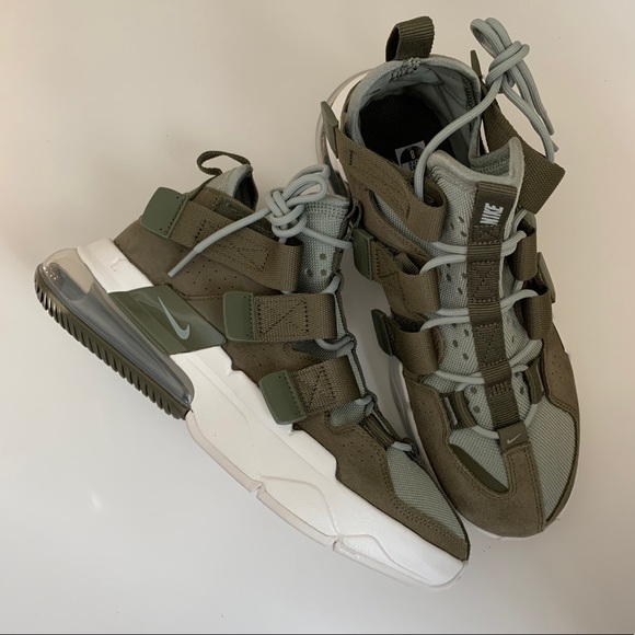 Nike Air Edge 270 - Picture 2 of 9